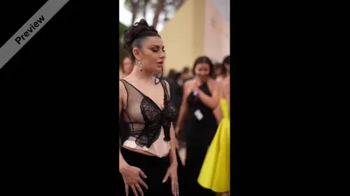 Charli XCX - Video #300325