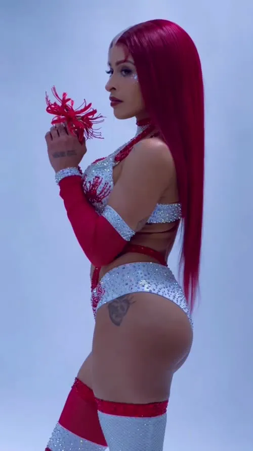 Zelina Vega // Thea Trinidad - Video