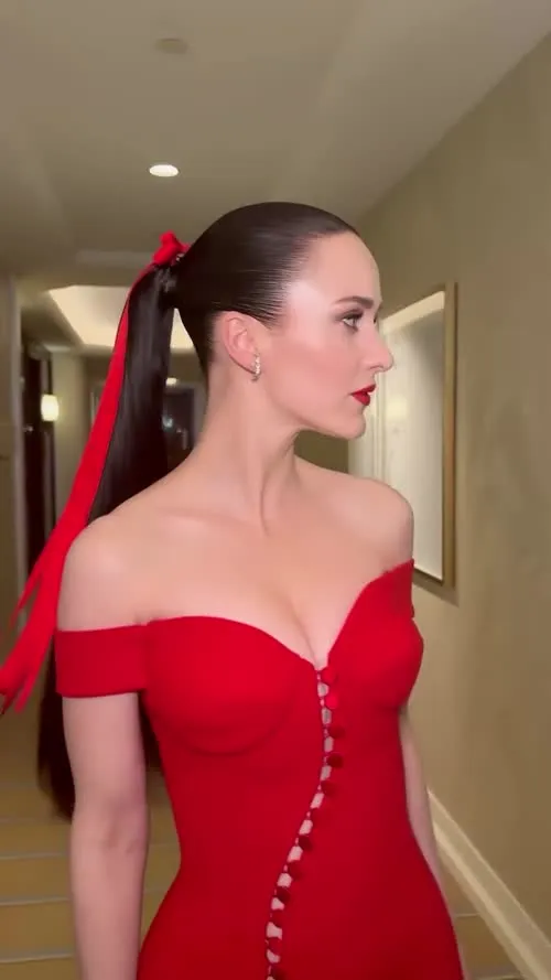 Rachel Brosnahan - Video #119016