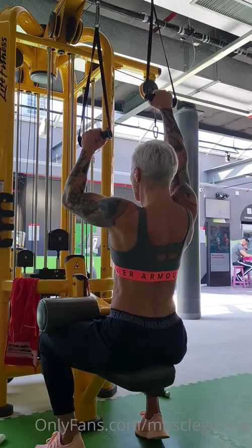 crazyxbody / musclegirlxxx - Video #135303