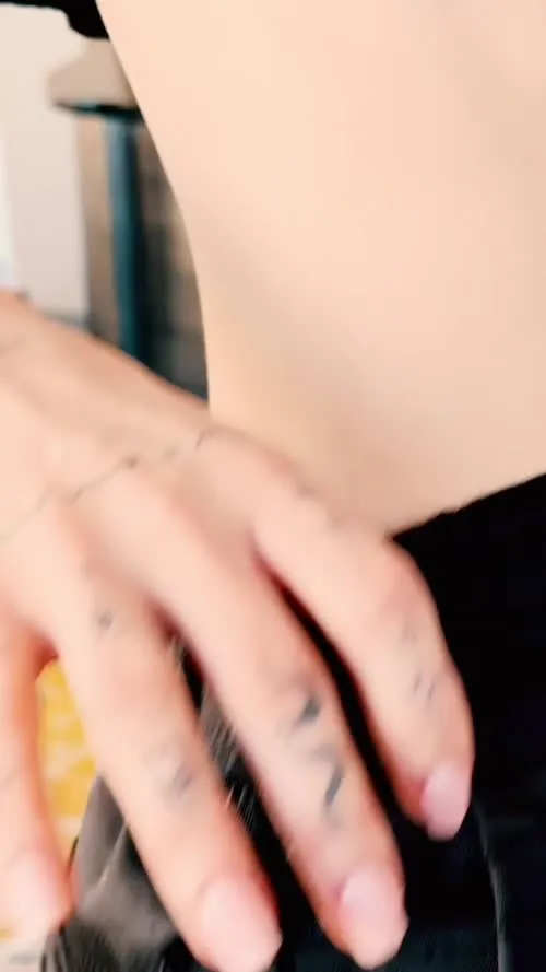 Dove Cameron - Video