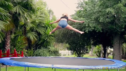 Kenzie Taylor - Video