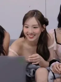 I’m Nayeon / Nayeon / nayeonyny - Video
