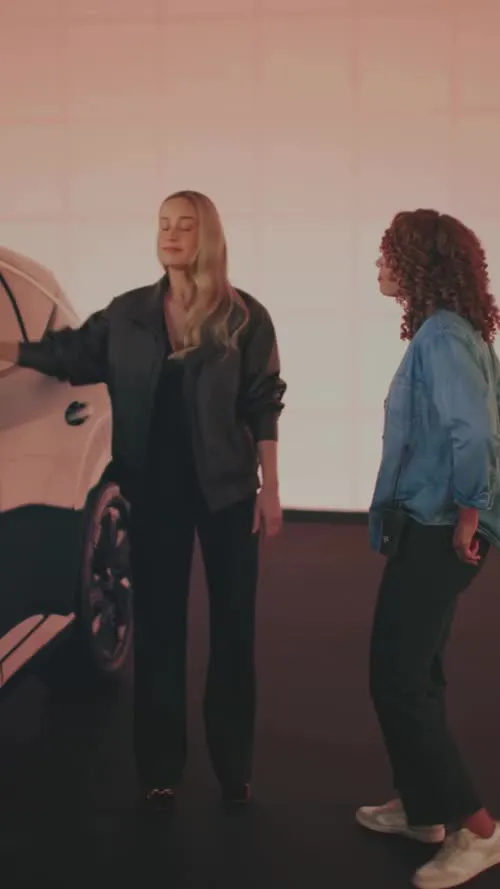 Brie Larson - Video