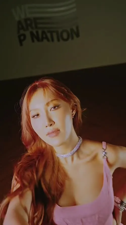 HWASA - Video #163990