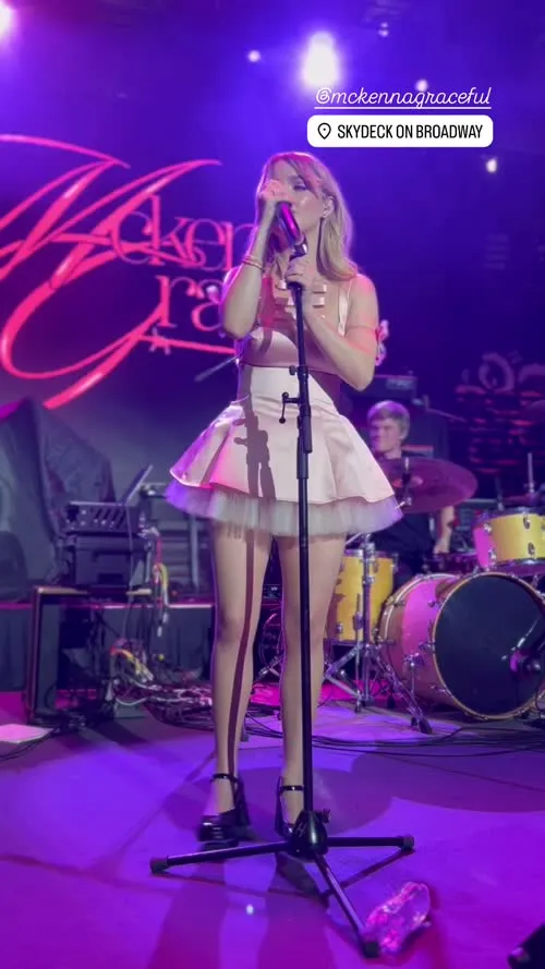 Mckenna Grace - Video