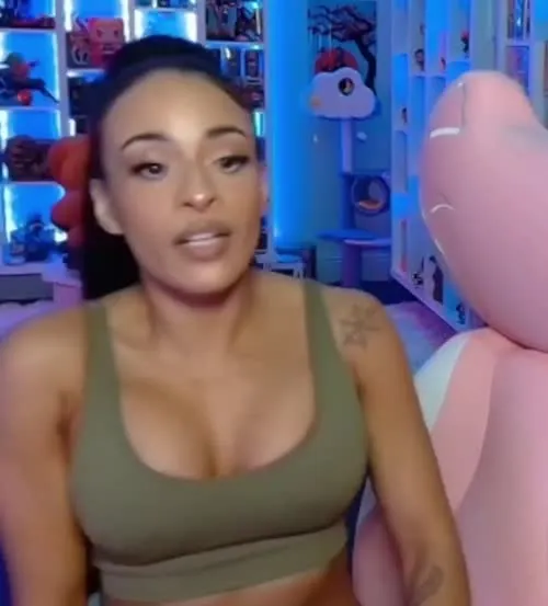 Zelina Vega // Thea Trinidad - Video #320644