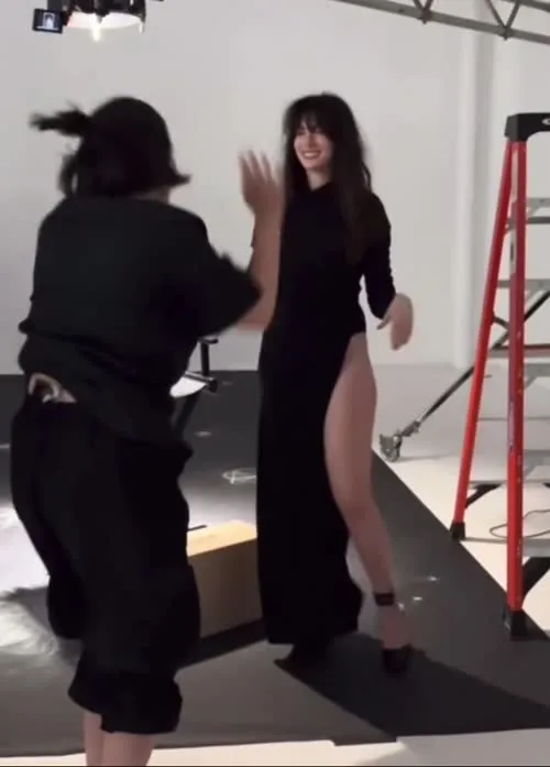 Anne Hathaway - Video #250501