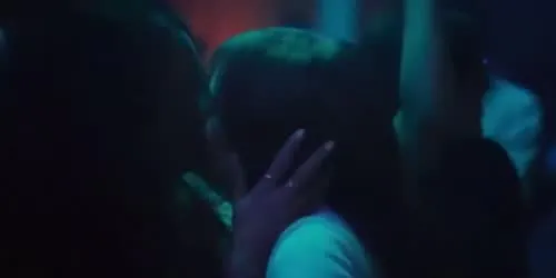 Ella Purnell - Video