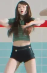 Kim Chaewon 김채원 [Le Sserafim] - Video #128497