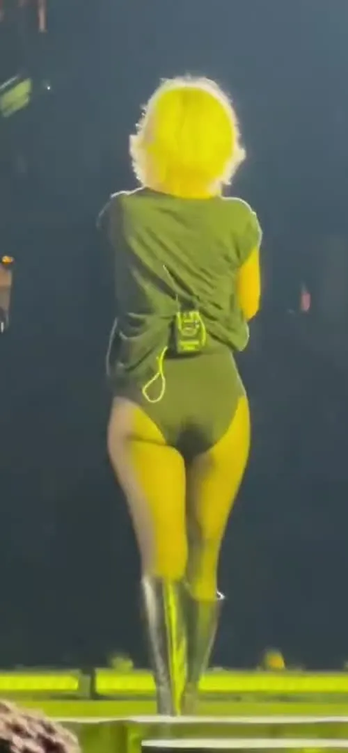 Hayley Williams - Video