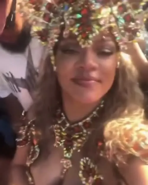 Rihanna - Video