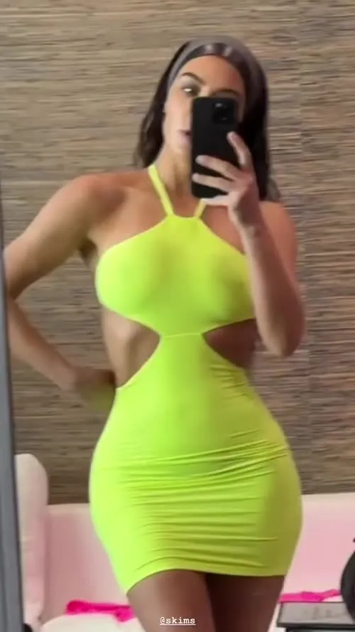 Kim Kardashian - Video