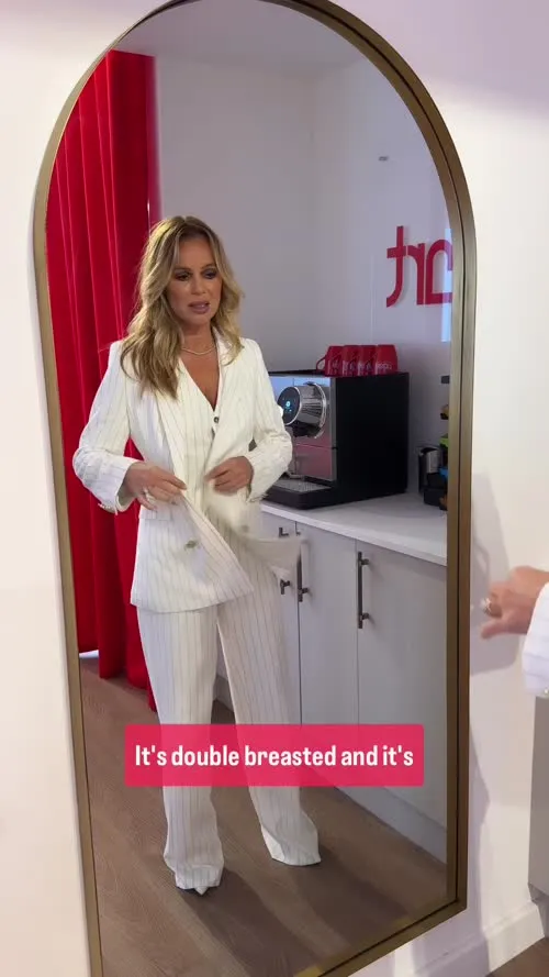 Amanda Holden - Video