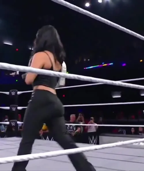 Roxanne Perez/Rok-C - WWE NXT - Video