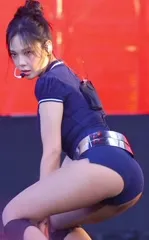 BIBI (Kim Hyung-Seo) - Video