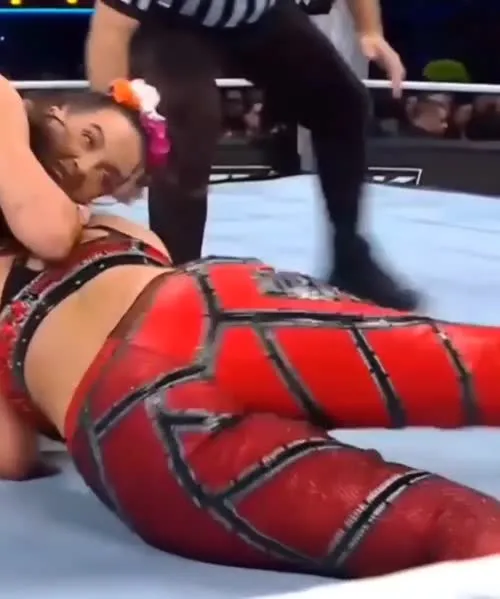 WWE Bayley / Davina Rose / Pamela Rose Martinez - Video