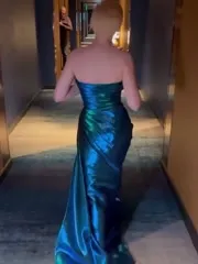 Julia Garner - Video #120333