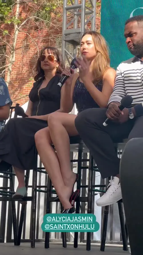 Alycia Debnam Carey - Video