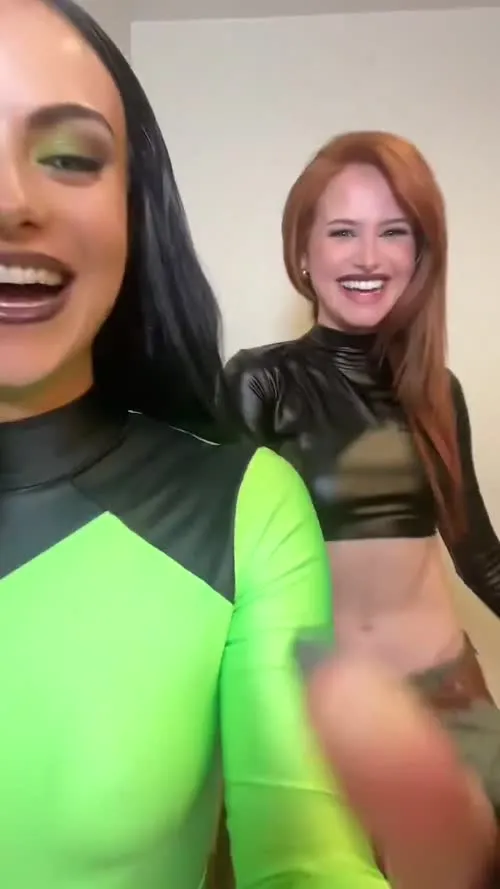 Camila Mendes - Video #224014