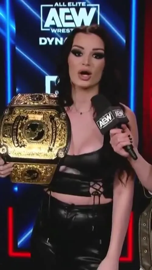 WWE's Paige / Saraya Bevis - Video #149763