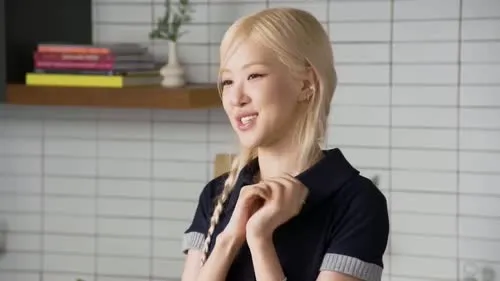 Rosé || Roseanne Park - BLΛƆKPIИK ( BLACKPINK ) - Video
