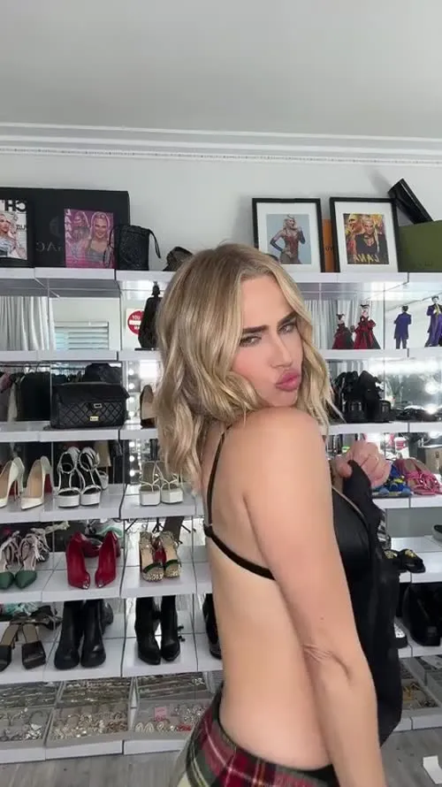 WWE Lana / CJ Perry - Video #363065