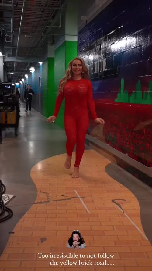 WWE Natalya Neidhart , The Boat - Video