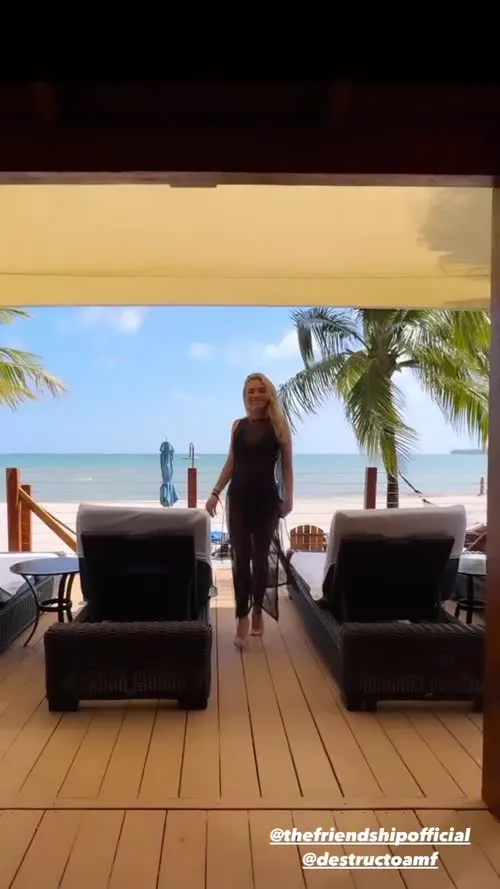 Natalie alyn lind - Video