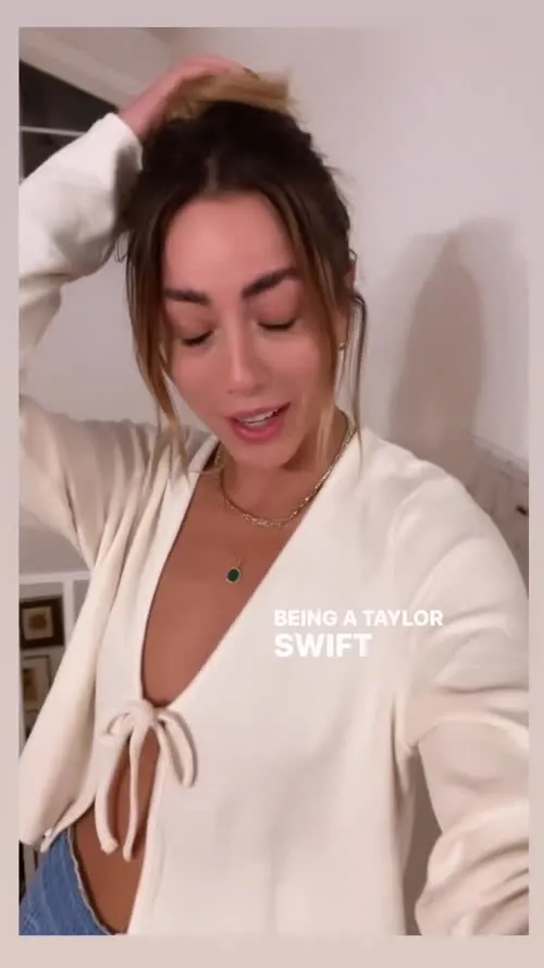 Chloe Bennet - Video #201072
