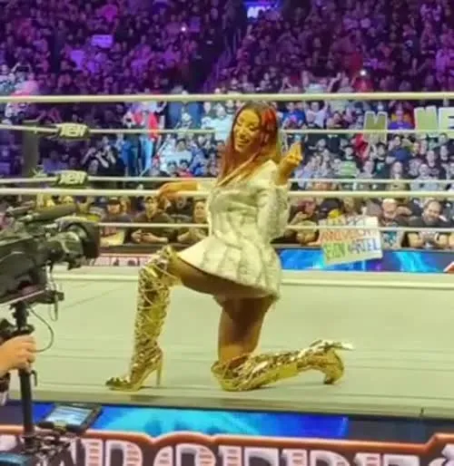 WWE/AEW Sasha Banks | Mercedes Moné - Video