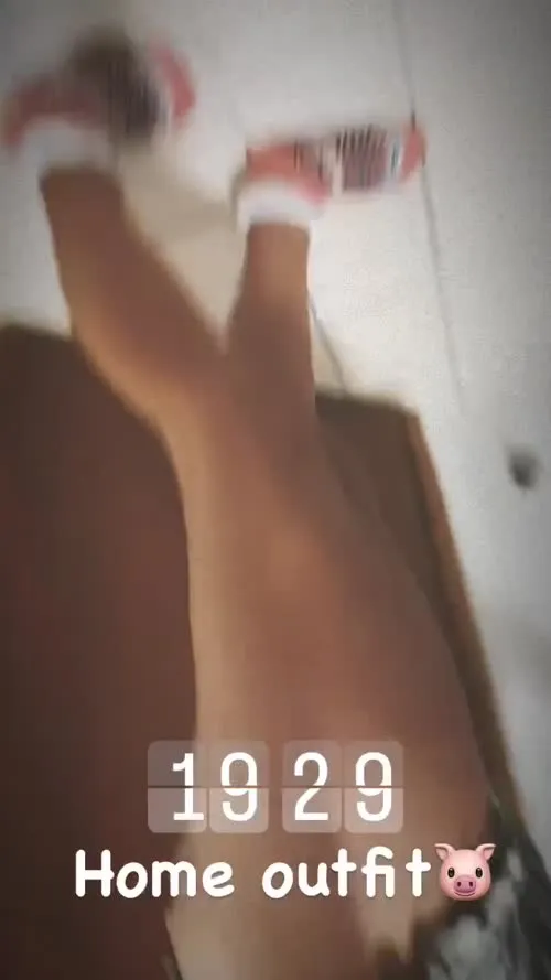 Sara Bell - Video