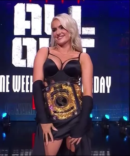 Mariah May - AEW | Blake Monroe - WWE - Video