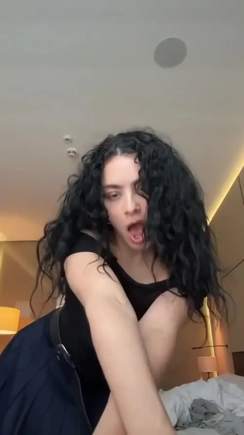 Charli XCX - Video #266457