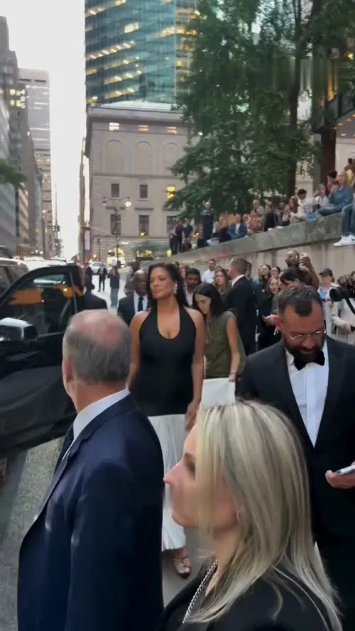 Ashley Graham - Video #294693
