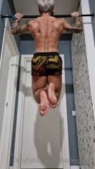 crazyxbody / musclegirlxxx - Video