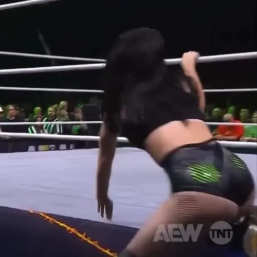 WWE's Paige / Saraya Bevis - Video #245653