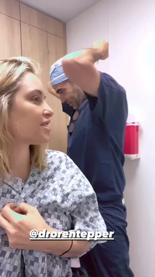 Jenny Mollen - Video #121092