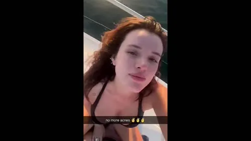 Bella Thorne - Video