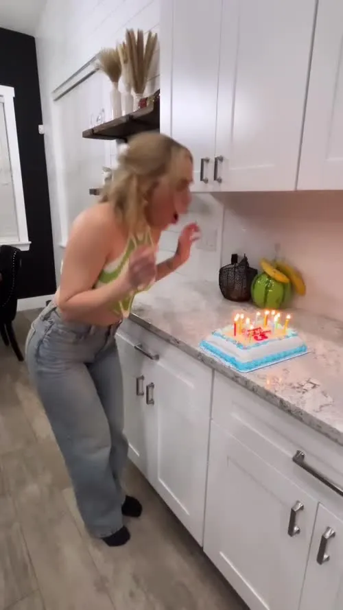 WWE Lana / CJ Perry - Video