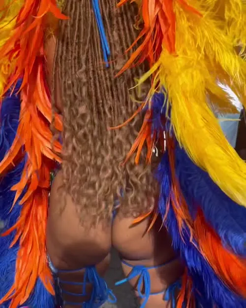 Chloe Bailey - Video
