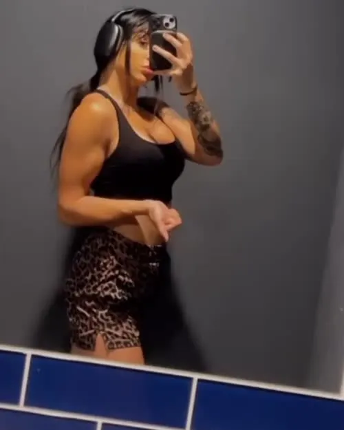 Cora Jade | elaynablack - Video