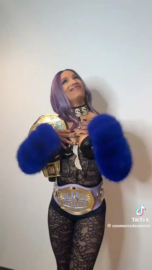 WWE/AEW Sasha Banks | Mercedes Moné - Video