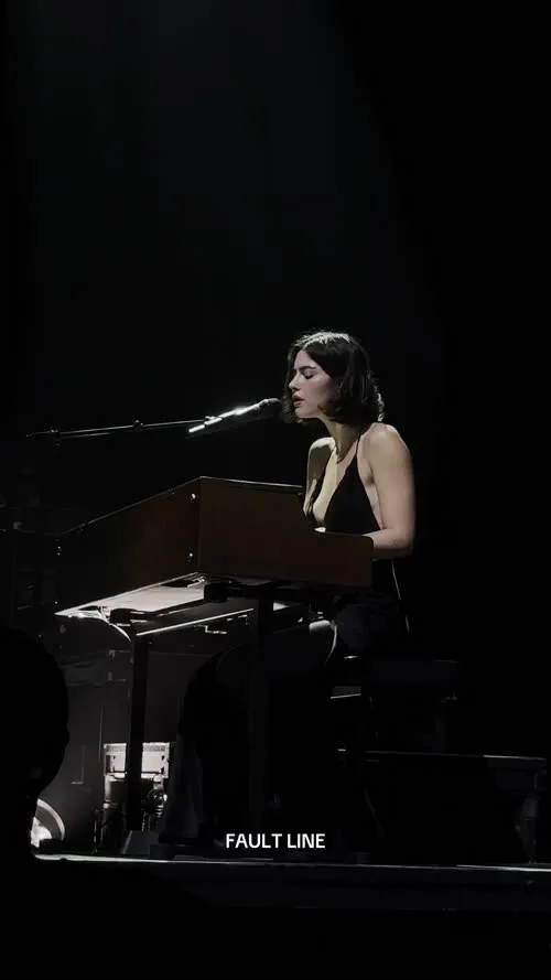Gracie Abrams - Video #154282
