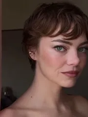 Emma Stone - Video