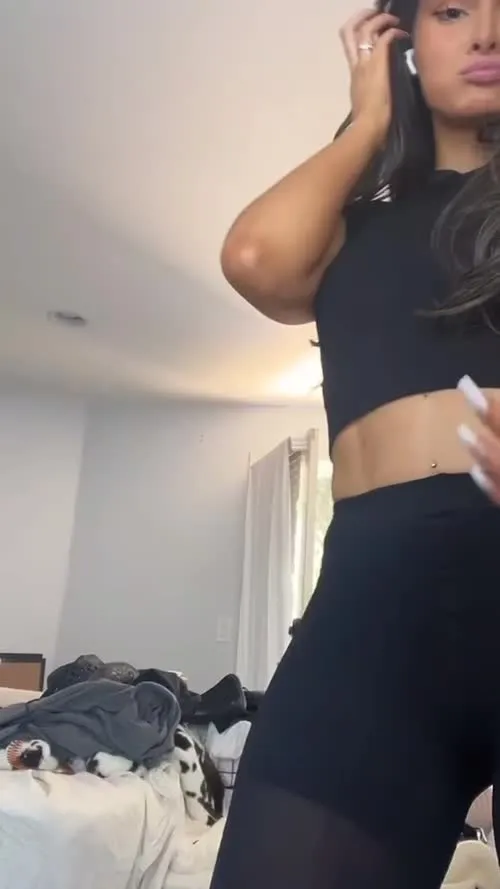 Brighton Sharbino - Video