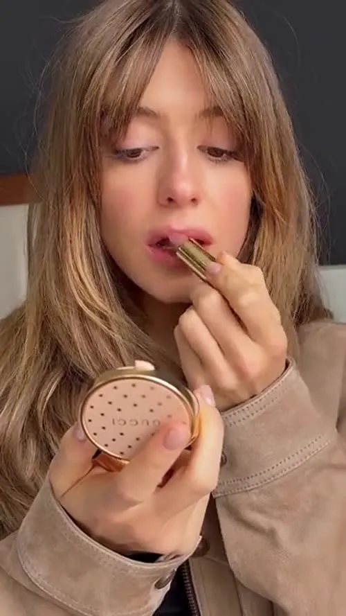 Daisy Edgar-Jones - Video