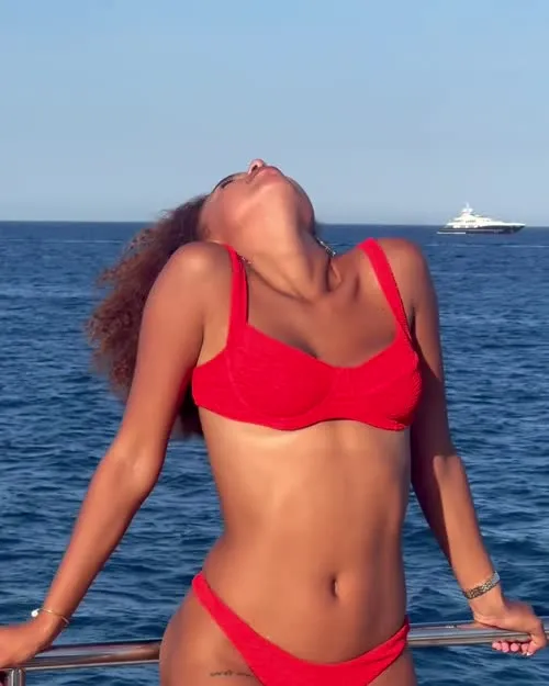 Paola Locatelli - Video #156089