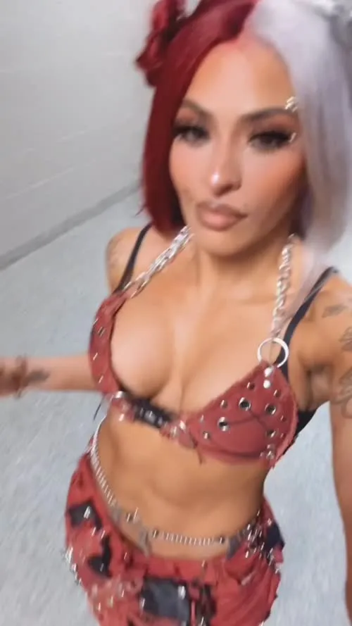 Zelina Vega // Thea Trinidad - Video