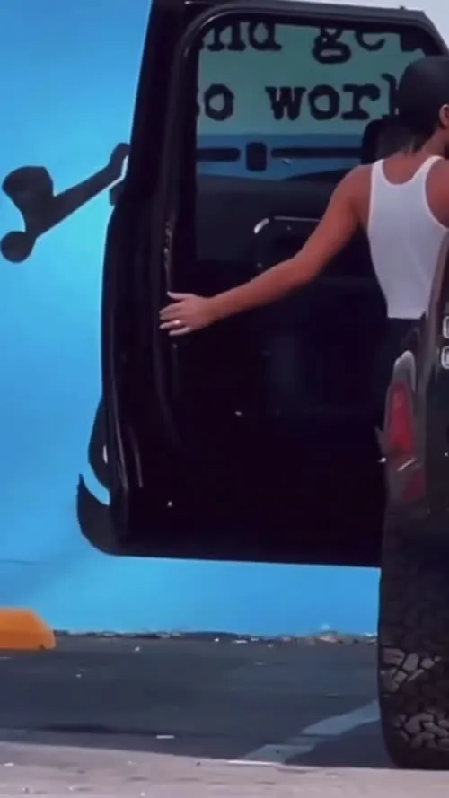 Bianca Censori - Video #120853